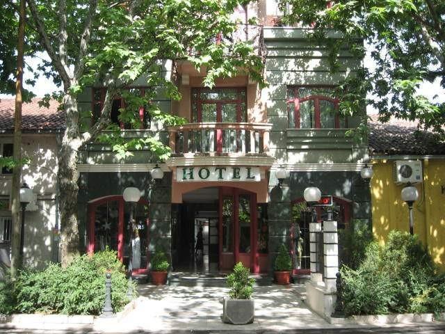 Hotel Eminent Podgorica Extérieur photo