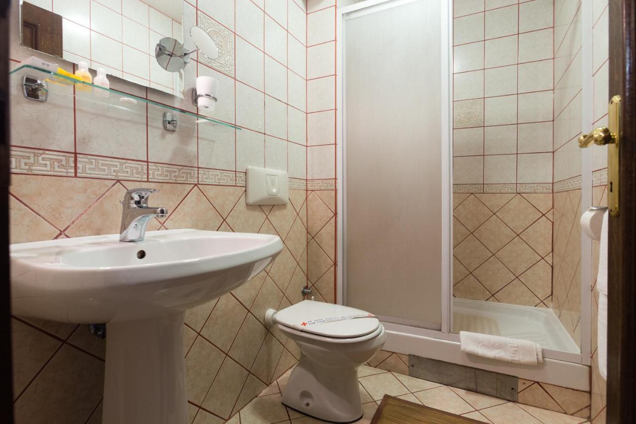 Hotel Eminent Podgorica Extérieur photo